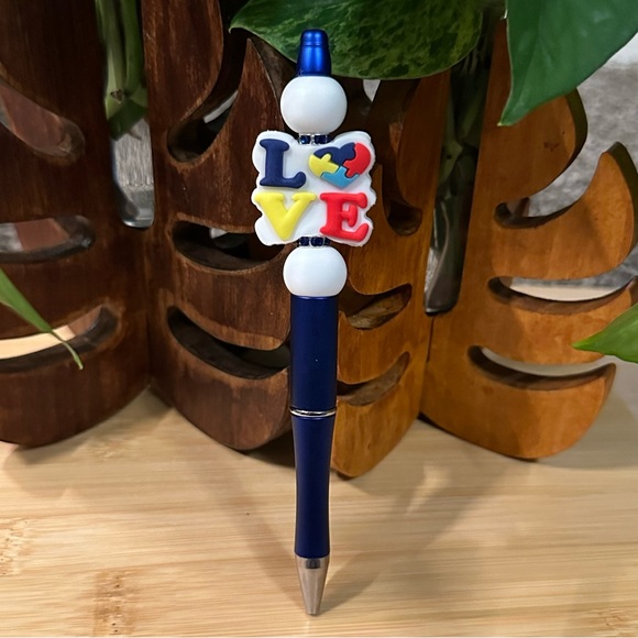 Autism Awareness Pen 🧩 Handmade Silicone Beads + Extra Ink Refill - Picture 1 of 2